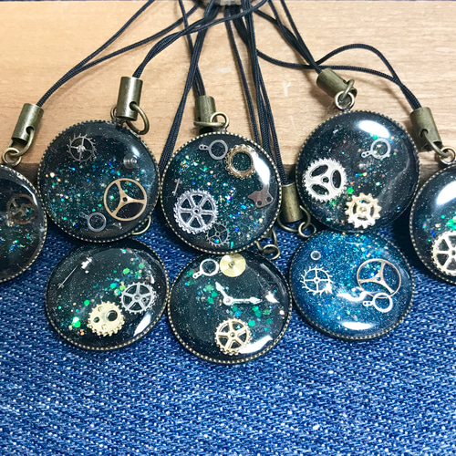 宇宙玉レジン/宇宙塗り【negu】 宇宙玉レジン/空玉レジン+ 【negu】 UVレジン》渦レジン四点置き