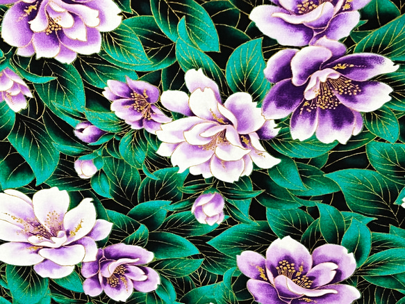 Robert Kaufman 110cm x 50cmずつ切売 - ピーコックガーデン (Flowers/Purple) 1枚目の画像