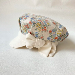 ベビーキッズの帽子　ナチュラル小花ブーケ　白いリボンのキャスケット（こどもサイズ） 6枚目の画像