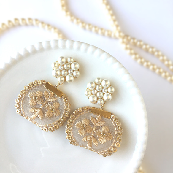 ＊刺繍リボンチャーム×コットンパール　イヤリング＊ パープルレース インド刺繍リボン パール フラワー チャーム