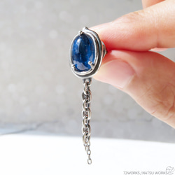 カイヤナイト ブローチ / Blue Kyanite Brooch 5枚目の画像