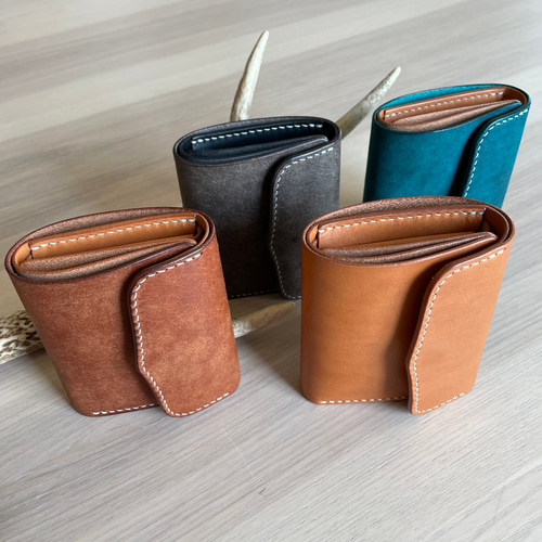 コンパクトウォレット三つ折り財布 革財布 二つ折り財布 Chase