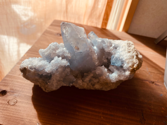 【ゲリラ値下げ！！】夫婦円満！セレスタイト(天青石)原石܀良品マダガスカル産 天青石 マダガスカル産のセレスタイトは清涼感を感じる透明度のある水色が特徴です