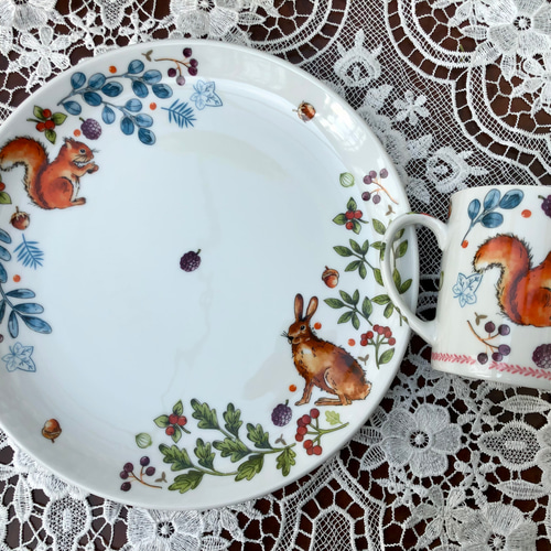 即納！うさぎ＆リスの森…丸皿Φ26.5㎝・お揃いになるよ♥ポーセラーツ