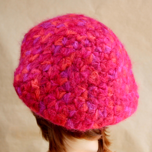 リフ編みのベレー帽　赤系ミックスカラー（モヘア＆ウール） 2枚目の画像