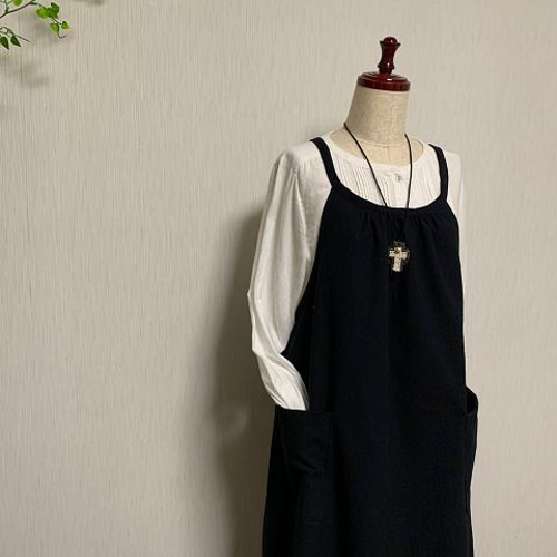 リネン 黒 ワンピース エプロンワンピース ロング着丈 120cm いつもの