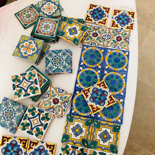 チュニジアタイル4枚セット 万華鏡を覗いた世界のよう ガルビ0791