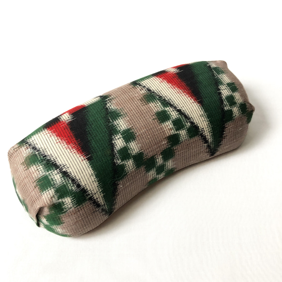 レトロな帯枕・帯板・仮紐・収納バッグセット　銘仙　杢ベージュ地に緑と赤のダイヤ柄 5枚目の画像