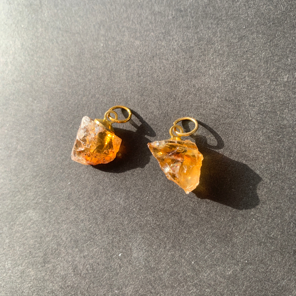 189.天然石シトリンチャーム 【公式通販】