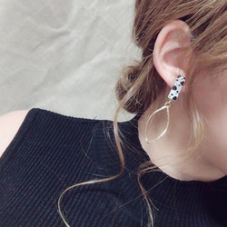 (全3色)Asymmetry Animal twist hoop pierce/earring 2枚目の画像