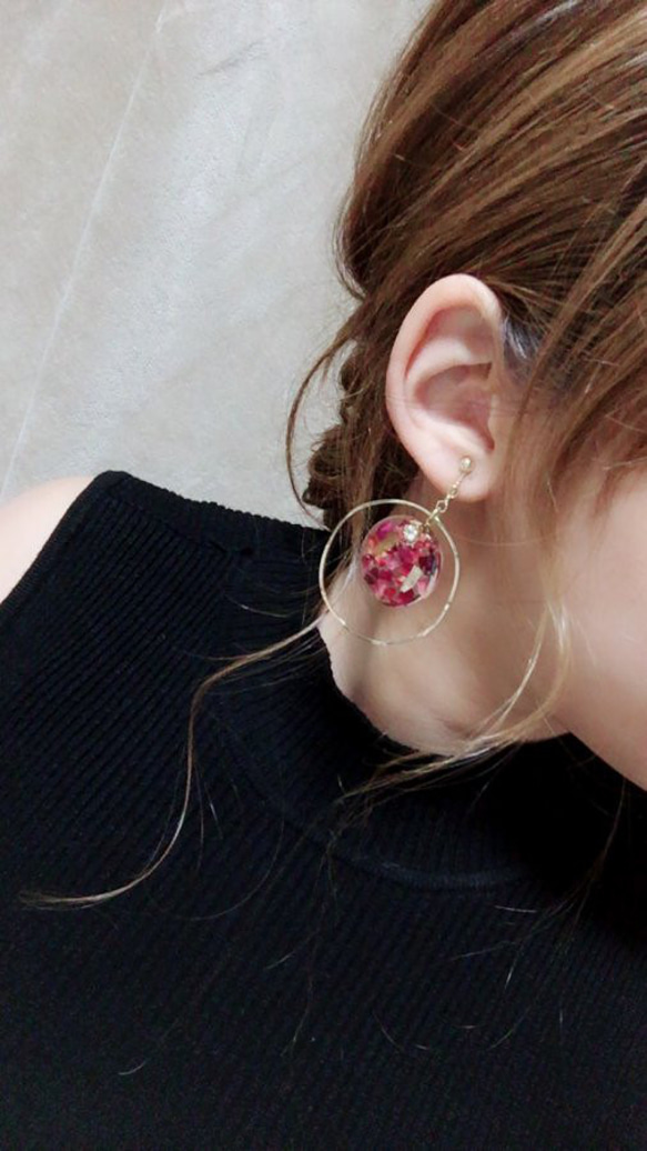 Flower circle big hoop pierce/earring(Red) 2枚目の画像