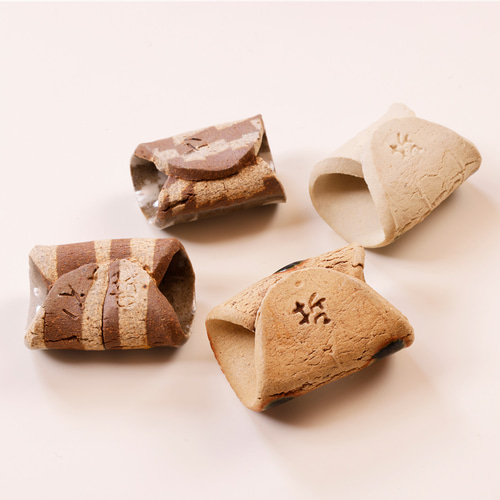 和食器】箸置き【陶芸作品】【プレゼント】【お祝い】【ハンドメイド
