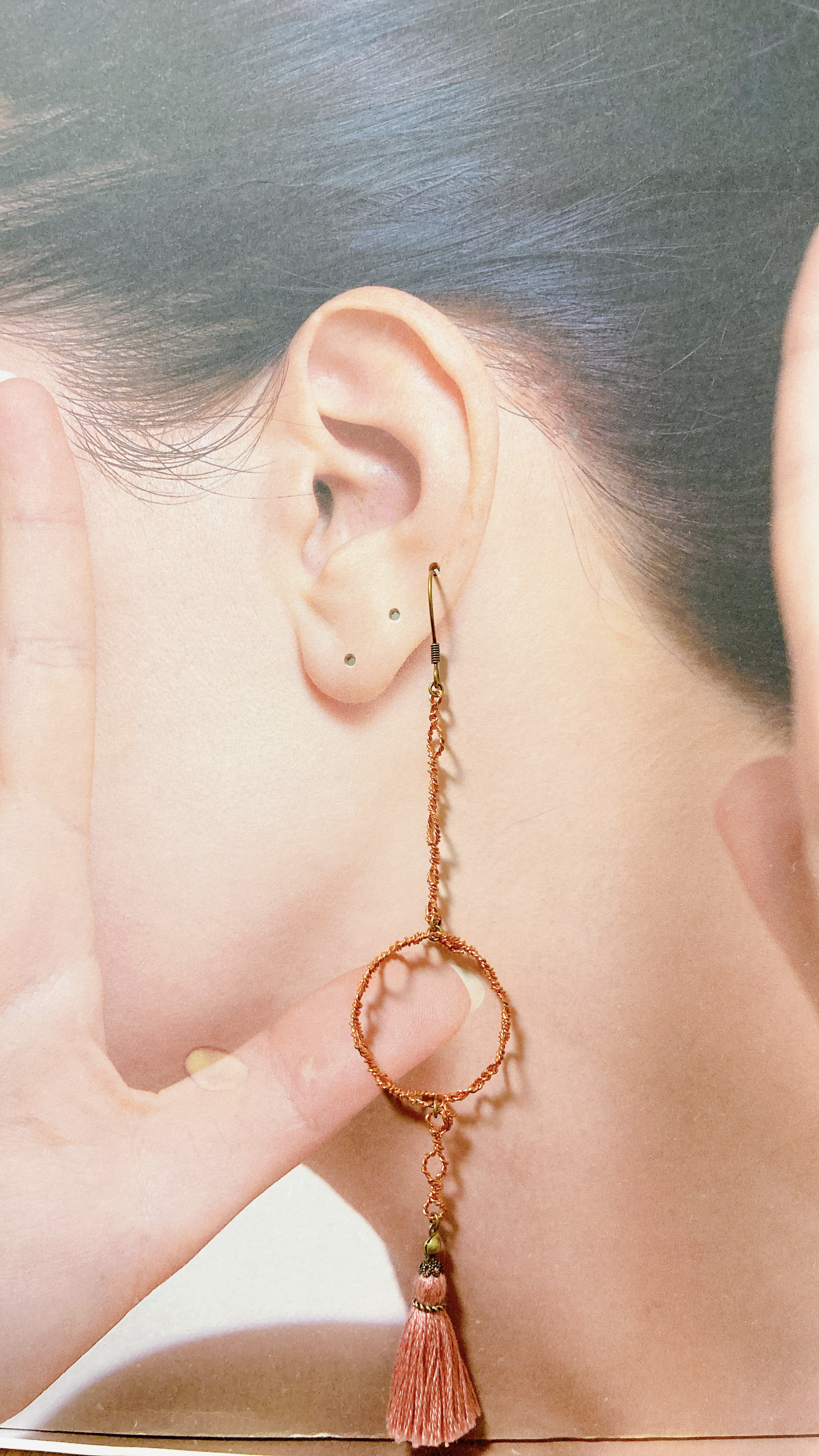 フープ型フリンジピアス