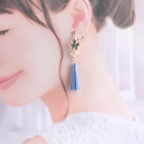 再販】爽やかブルーの一輪タッセル 【ピアス/イヤリング】ミニ 