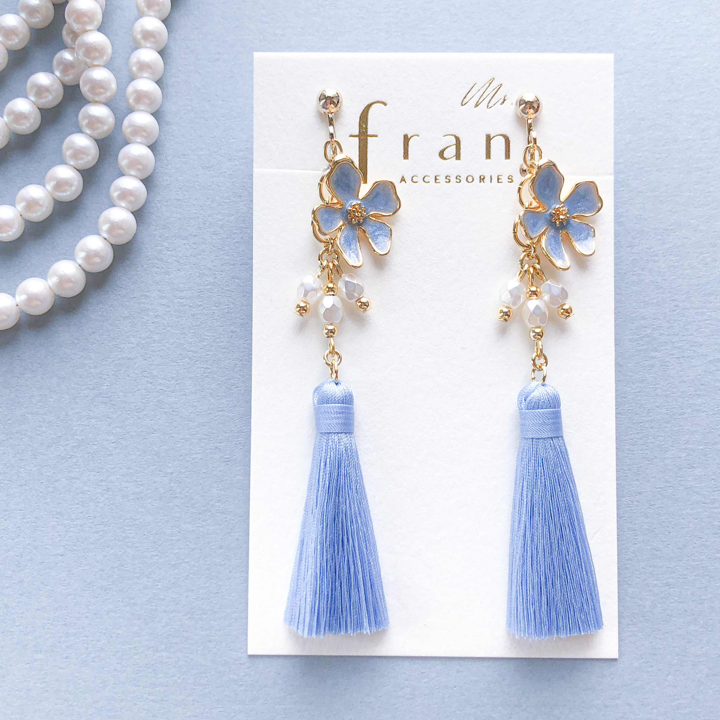 再販7 フリンジ 白 ブルー ピアス イヤリング タッセル ハンドメイド