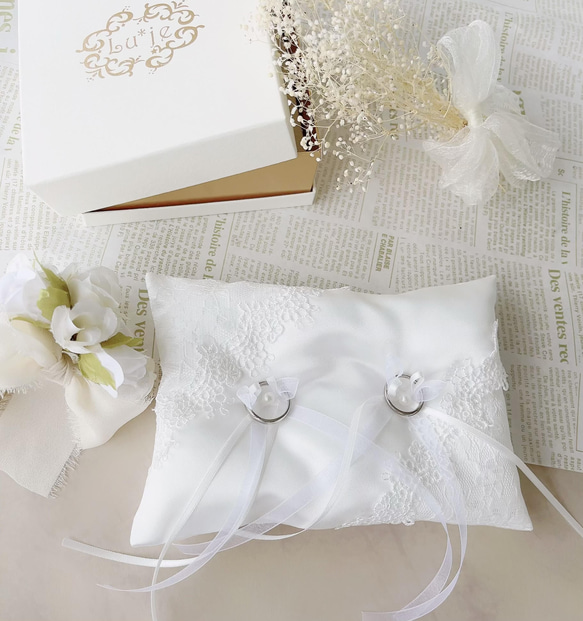 完成品】リングピロー 華やかレースと高級サテン ウェディング リング