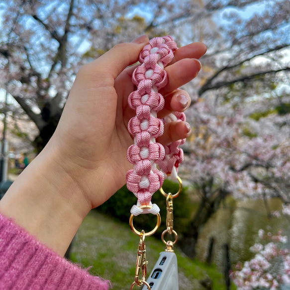 お花モチーフ✿パラコードで作るスマホストラップ/スマホ お花モチーフ✿パラコードで作るスマホストラップ/スマホ