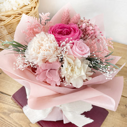 母の日に❁《クリアケース付》ピンクグラデーションブーケ♡そのまま飾れる花束* ギフト　両親贈呈　プリザーブドフラワー　花 2枚目の画像