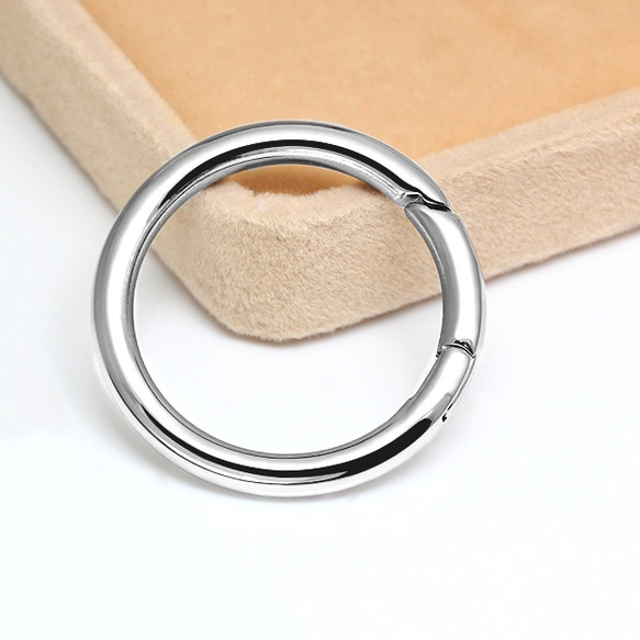不銹鋼活口圓形連接扣 規格:外徑15mm 內徑9mm 項鍊扣 手鍊扣 包扣環 不銹鋼環扣 第4張的照片