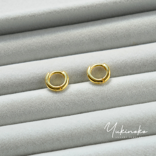 ゴールドピアス　（Yumica♡プロフ必読） plump bella circle ─ ぷっくり、ぴたり。極小フープピアス