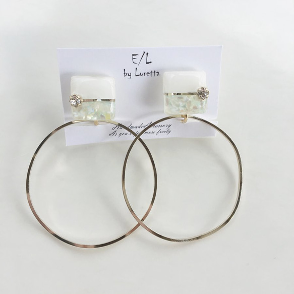 Square bi-color shell hoop pierce/earring 2枚目の画像