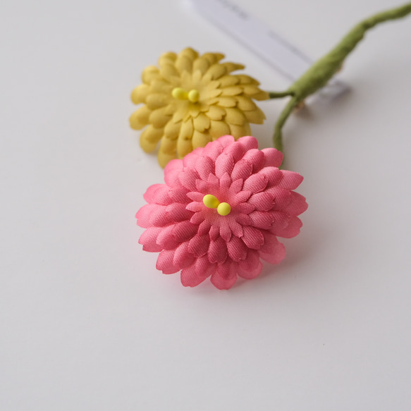 手染めの布花で彩る”染め花のコサージュ” a/ピンク 4枚目の画像