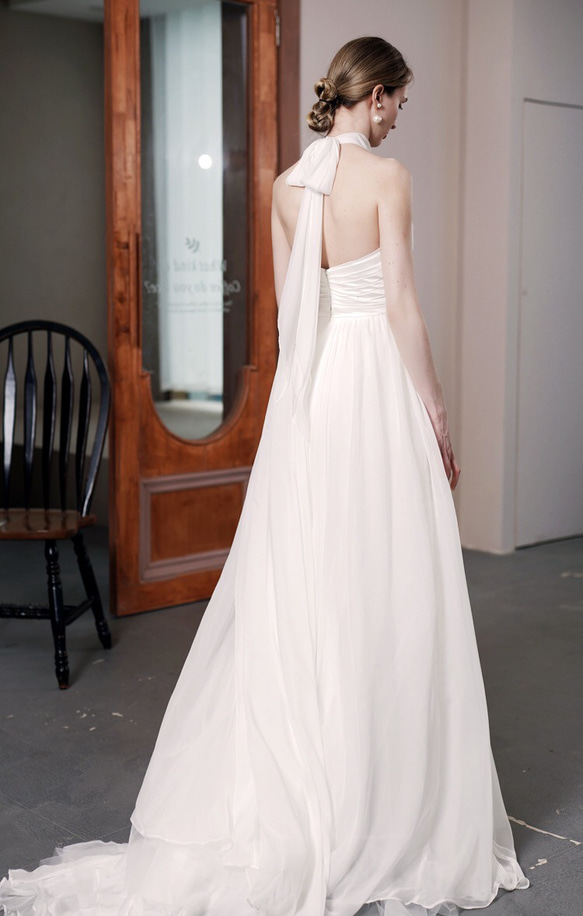 ホルターネック ウエディングドレス バスト ウエスト ヒップ