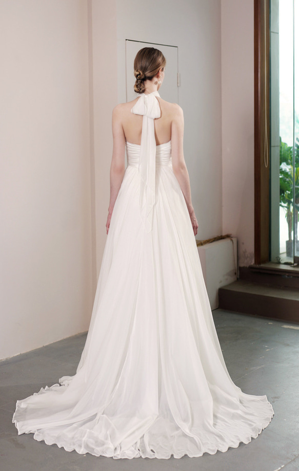 ホルターネック ウエディングドレス バスト ウエスト ヒップ