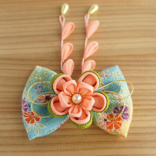 つまみ細工 ちりめん金彩 リボン 小さめ 髪飾り 水色ピンク系 卒業式