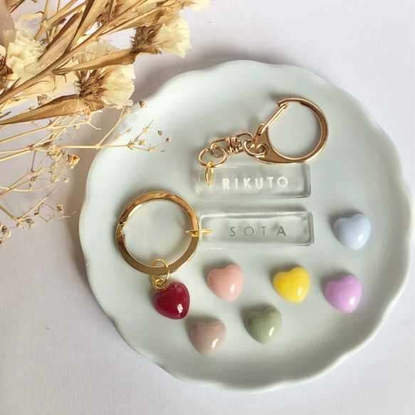 1つ¥899〈オーダー〉名札 名札ホルダー付き ハート背景 ネームプレート