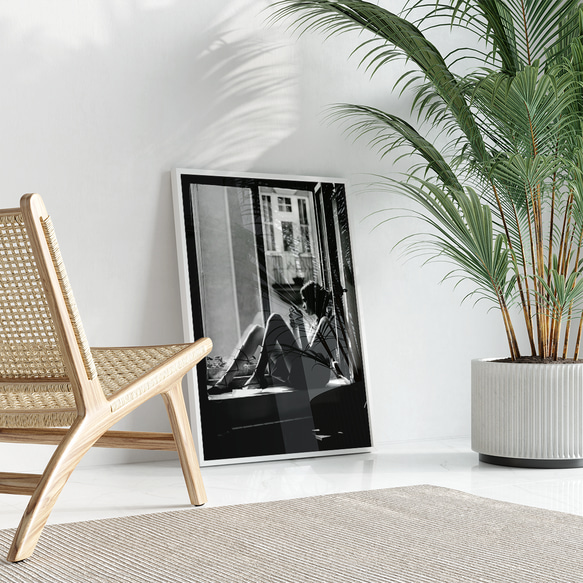 アートポスター モノクロ写真 窓辺のシルエット 影と光の芸術的表現 ヴィンテージ調 4808 3枚目の画像