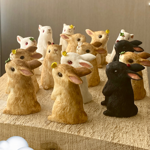 ふくふく茶うさぎ♪置物 インテリア ※茶色うさぎ 彫刻 ume 通販 