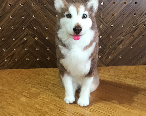 羊毛フェルト コーギー犬 お座りポーズ コーギーパピー（お座り❣️） 羊毛フェルト コーギー大好きママ