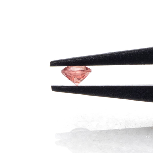 【透明度が高く美しいローズピンクの石】ロードクロサイト 0.3ct 6枚目の画像