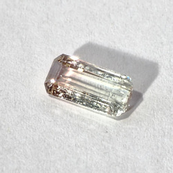 【人気のバイカラー】バイカラートルマリン  1.8ct 1枚目の画像