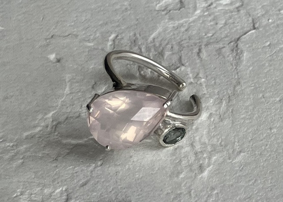 [免運費] 粉色水滴玫瑰石英和碧璽耳骨夾（銀色） 第4張的照片