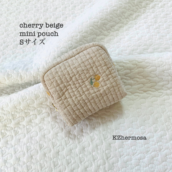 Sサイズ　Cherry beige minipouchミニポーチ　ヌビポーチ　ヌビ　イブル　さくらんぼ　コスメポーチ 1枚目の画像