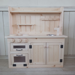 おままごとキッチン ハート カントリー木製 2枚扉（ クリーム