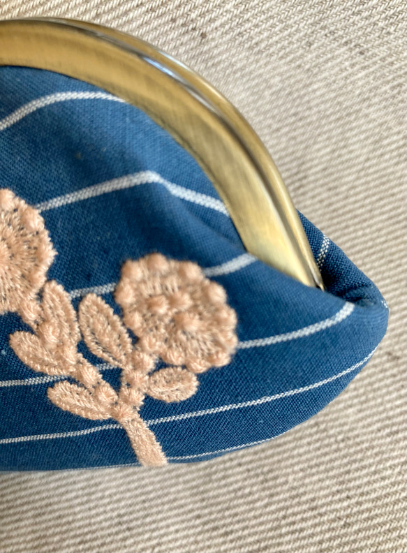 ミナペルホネン×リバティ＊お花の刺繍が可愛い生地bonheurボナールを使ったメガネケース 6枚目の画像