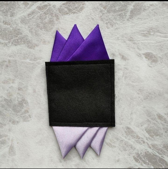スーツ職人によるポケットチーフ　コンビネーション　薄紫&濃紫 1枚目の画像