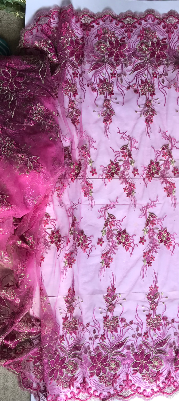 刺繍入りピンクソフトチュール生地　5m 4枚目の画像