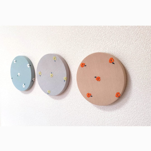 ファブリックパネル　ミナペルホネン　シンフォニー　丸型　ブラウン　茶　プレゼント ファブリックパネル ミナペルホネン シンフォニー 丸型 ブラウン