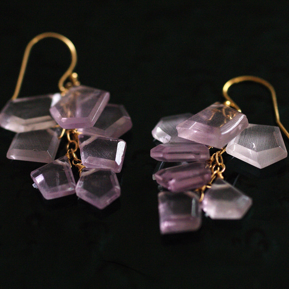 fusa : pink Amethyst （earring） ピンクアメシストの房の耳飾り 4枚目の画像