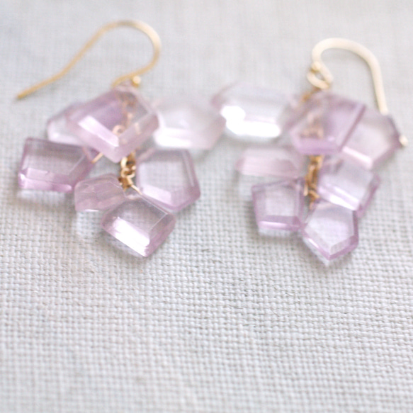 fusa : pink Amethyst （earring） ピンクアメシストの房の耳飾り 7枚目の画像