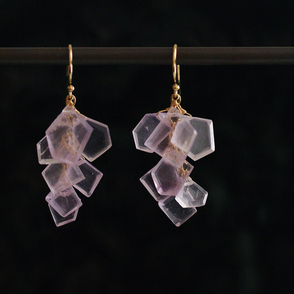 fusa : pink Amethyst （earring） ピンクアメシストの房の耳飾り 2枚目の画像