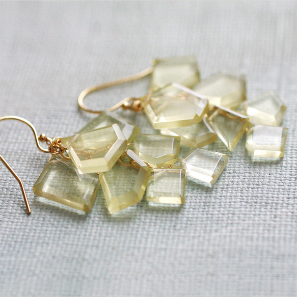 fusa : Lemon Quartz（earring） レモン色の房の耳飾り 4枚目の画像