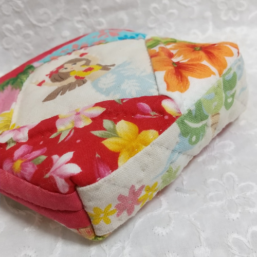 【GINGER掲載商品】 作成キット】フラガールのキルトポーチ✨ハワイアンキルト 財布・ケース・小物入れ