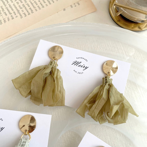 【#1570】カボション　タッセル　ハンドメイドアクセサリー　ピアス　イヤリング 1570】カボション タッセル ハンドメイドアクセサリー ピアス