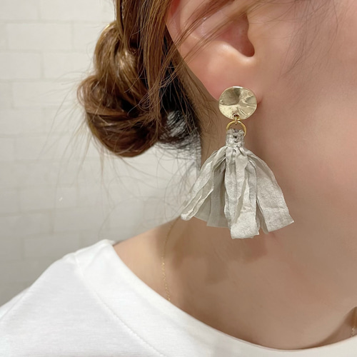 【#1570】カボション　タッセル　ハンドメイドアクセサリー　ピアス　イヤリング 1570】カボションタッセルハンドメイドアクセサリーピアスイヤリング