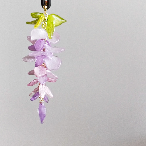 生花細工】【受注制作】本物のお花 藤の房の揺れる耳飾り ピアス 